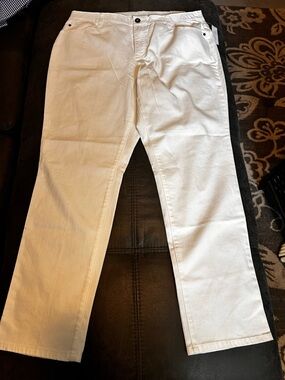 CJ Banks white every day denim classic fit straight leg 16W average bright white